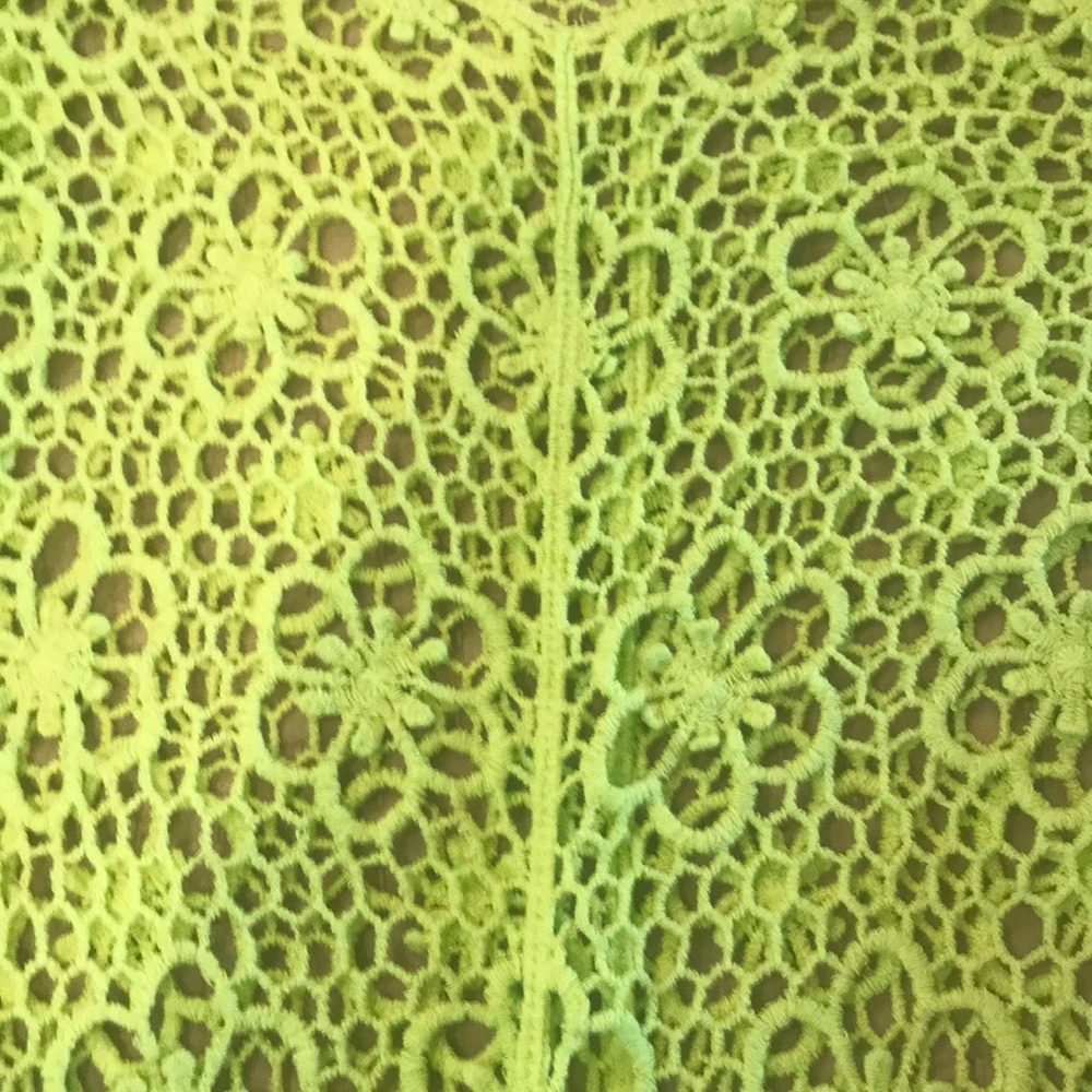 Cato Crocheted Top - Picture 2 of 4